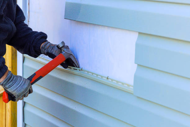 Reliable Vinyl Siding contractor in Warrenville, IL by Superior Siding Solutions